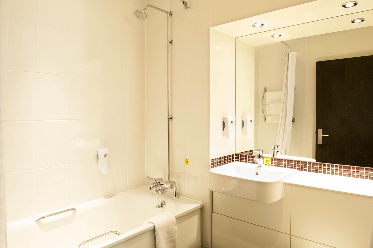 Premier Inn London Holborn Pokoj fotografie